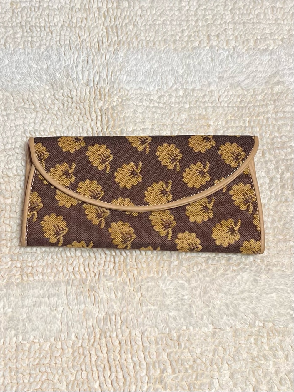 SIGNARE Jane Austin’s Oak pattern clutch WALLET 8” X 4”